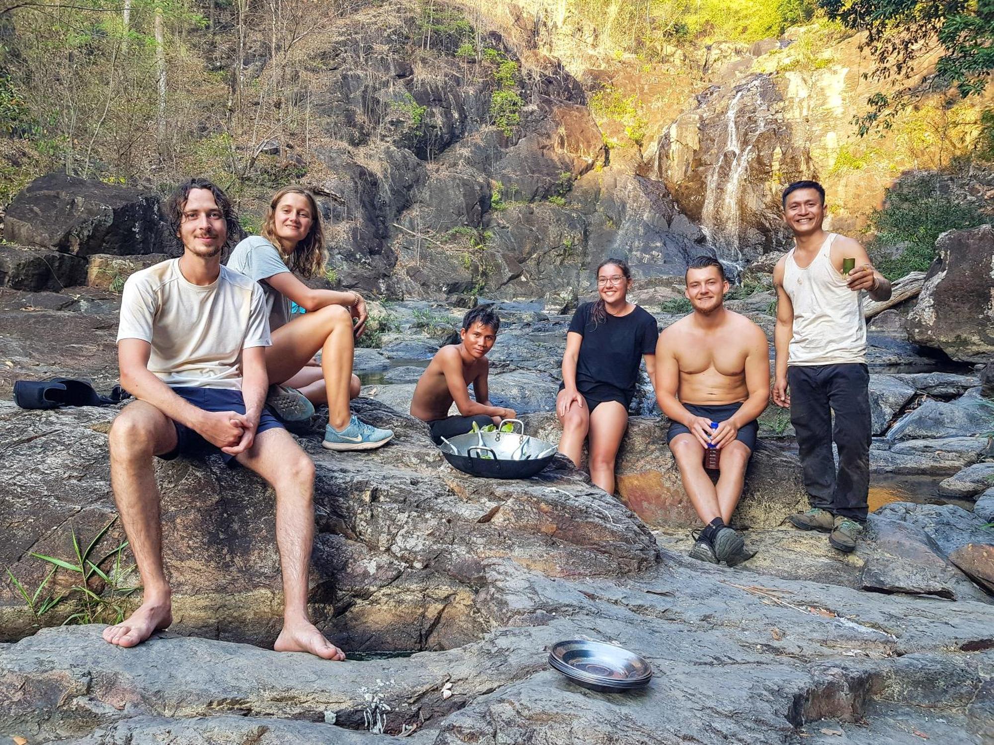 Banlung Ratanakiri Homestay & Jungle Trek מראה חיצוני תמונה