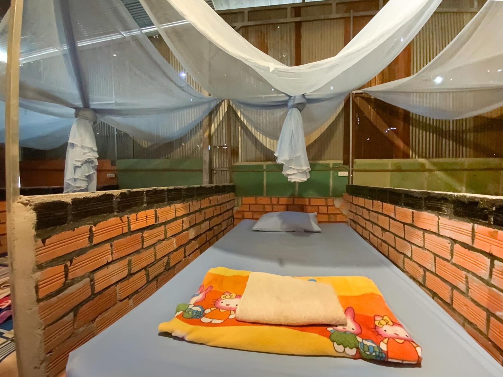 Banlung Ratanakiri Homestay & Jungle Trek חדר תמונה