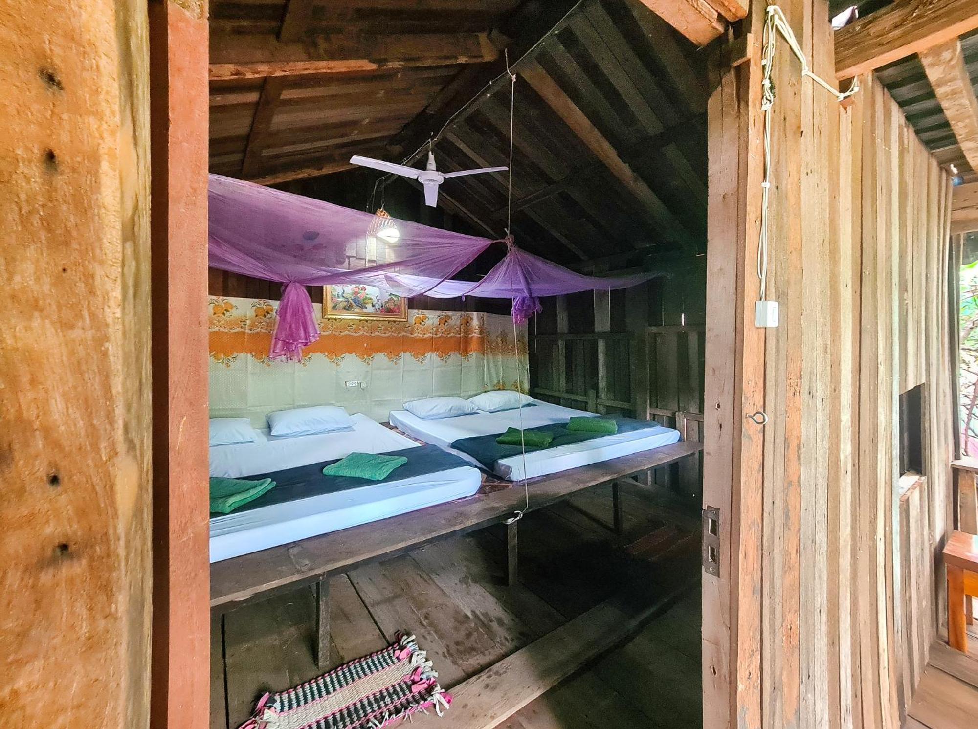 Banlung Ratanakiri Homestay & Jungle Trek מראה חיצוני תמונה