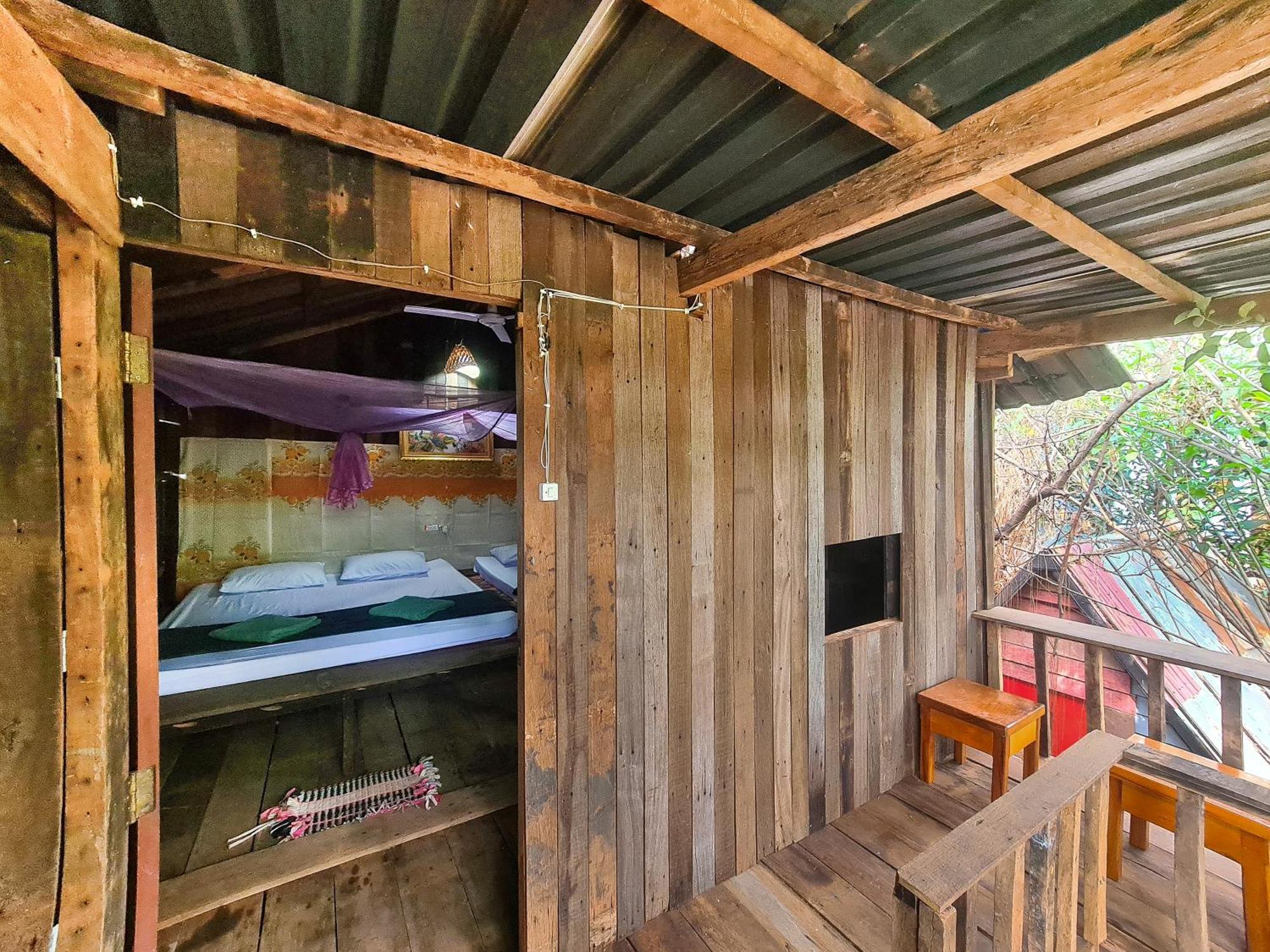 Banlung Ratanakiri Homestay & Jungle Trek מראה חיצוני תמונה