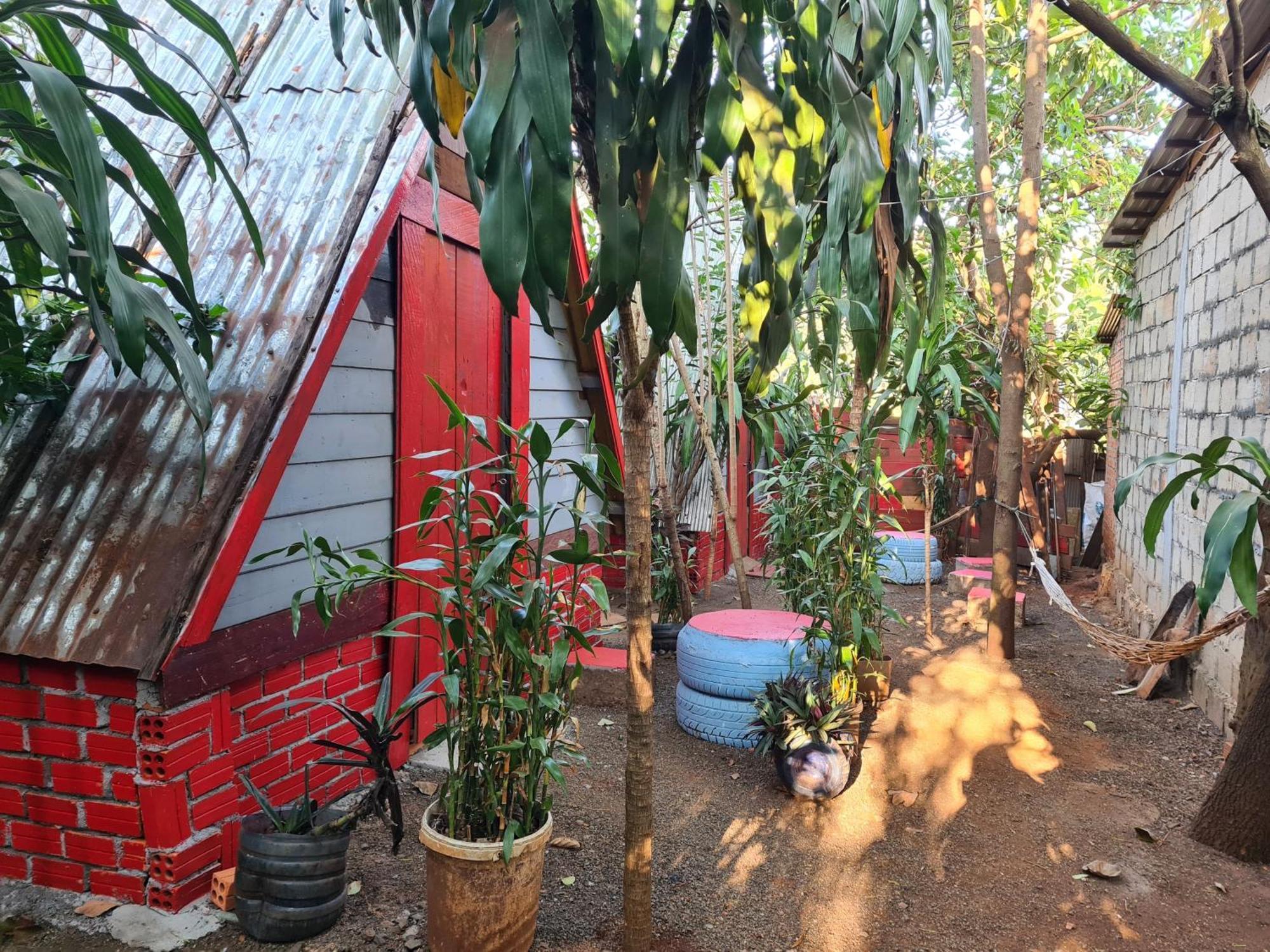 Banlung Ratanakiri Homestay & Jungle Trek מראה חיצוני תמונה