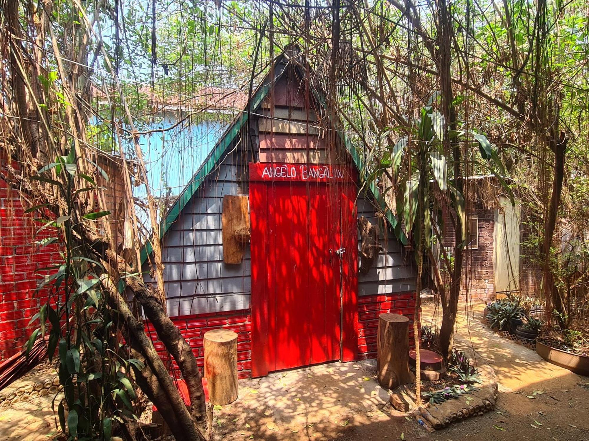 Banlung Ratanakiri Homestay & Jungle Trek מראה חיצוני תמונה