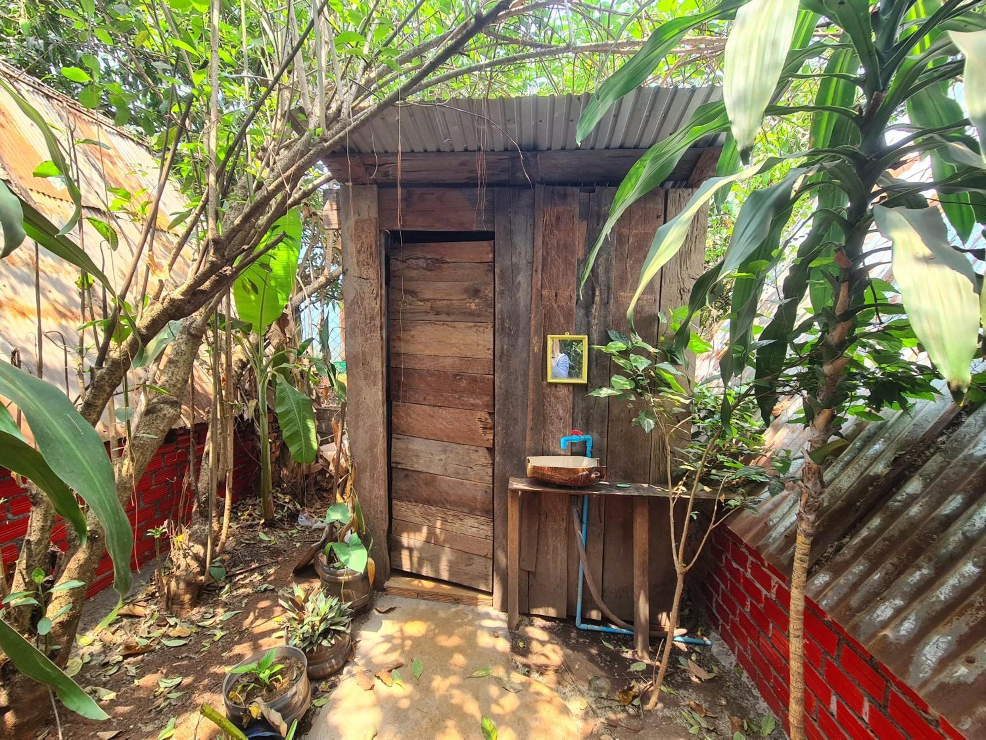 Banlung Ratanakiri Homestay & Jungle Trek חדר תמונה