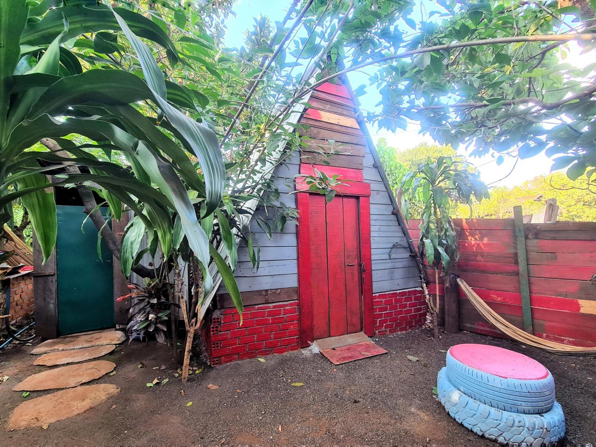 Banlung Ratanakiri Homestay & Jungle Trek מראה חיצוני תמונה